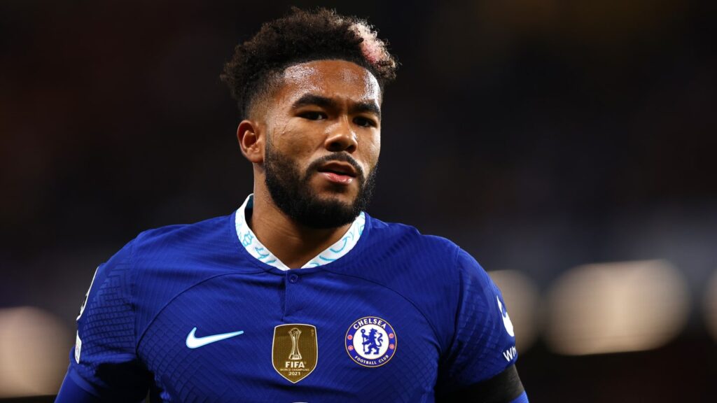 เจมส์ได้รับบาดเจ็บ