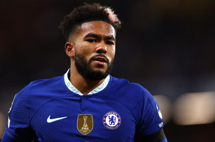 เจมส์ได้รับบาดเจ็บ