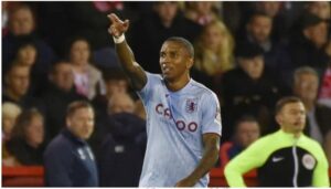 แอชตัน ยัง