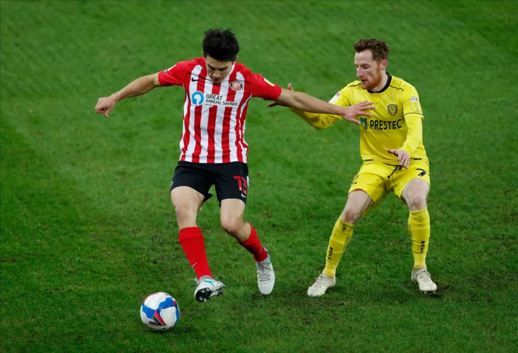 ผลักดันเข้าใกล้