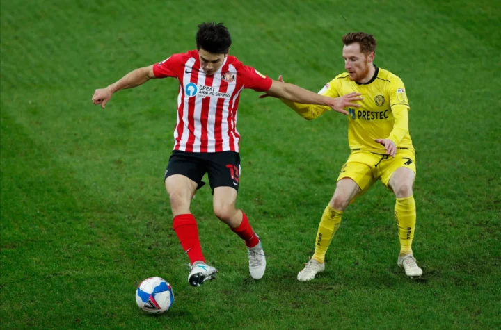 ผลักดันเข้าใกล้