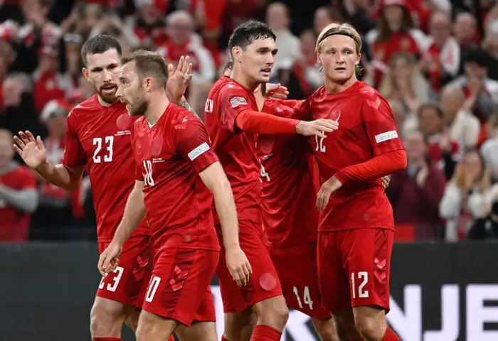 เดนมาร์กเผยชุดขาวดํา