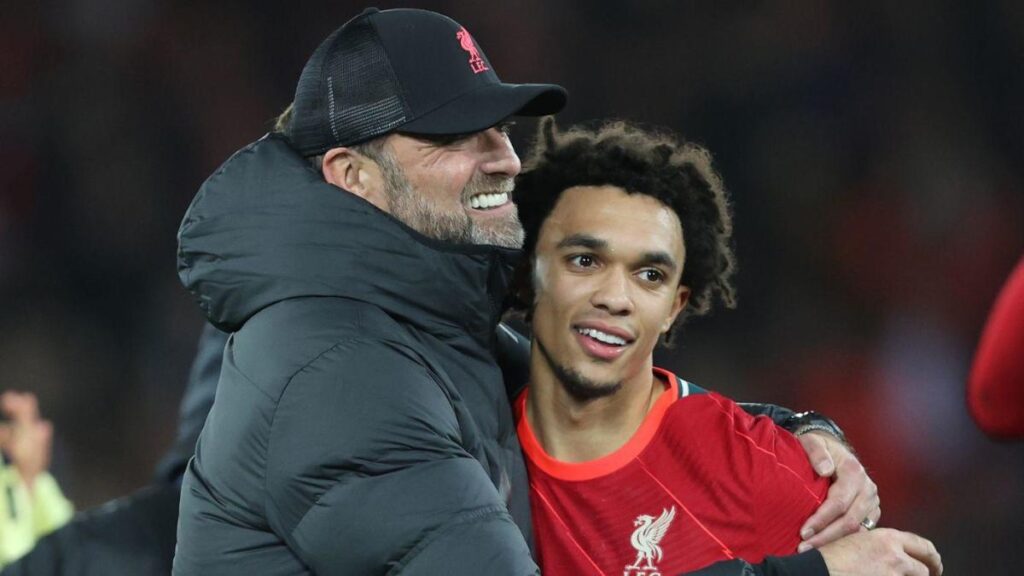 เฮดโค้ชหงส์แดง