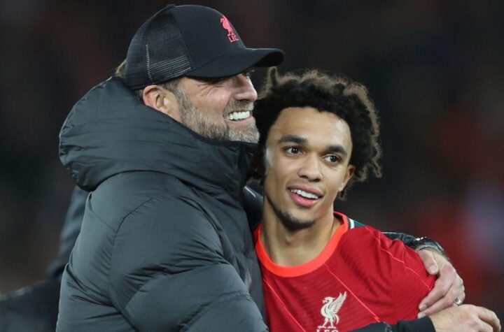 เฮดโค้ชหงส์แดง