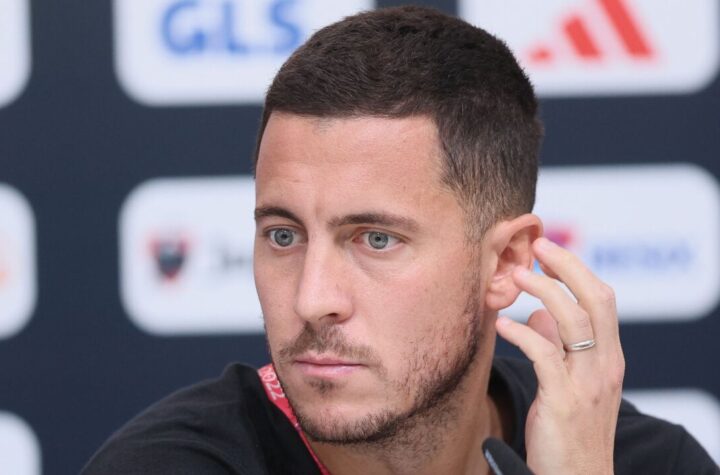 อาซาร์เผชิญหน้า