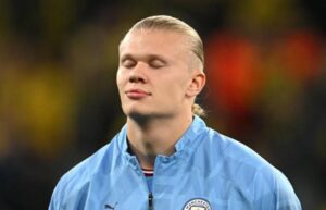 เล่นเป็นตัวจริง