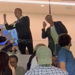 ดูถูกและขว้างปา